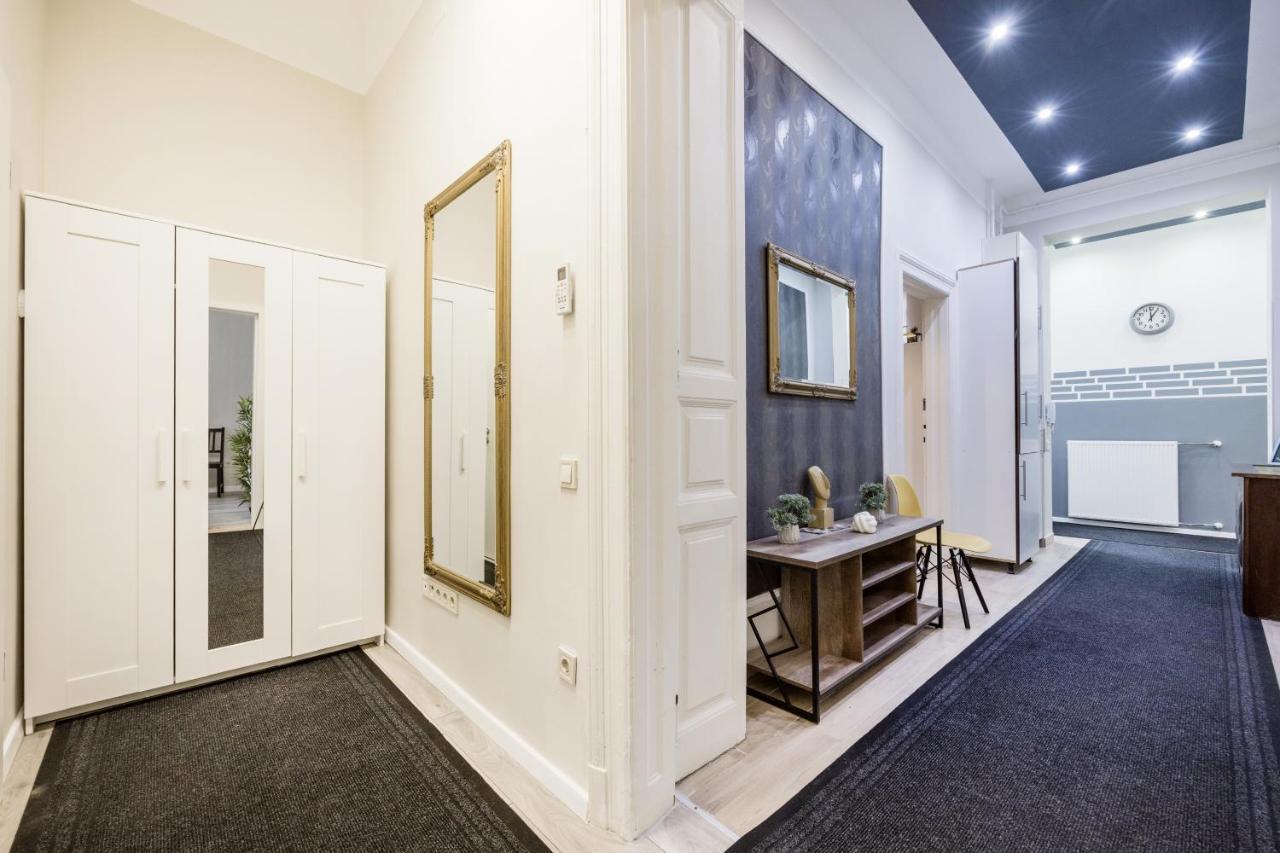 O Street 3 Bedroom Stylish Apartment Будапеща Екстериор снимка