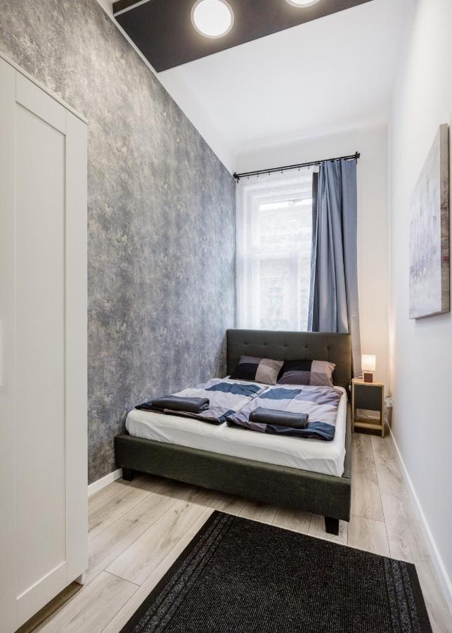 O Street 3 Bedroom Stylish Apartment Будапеща Екстериор снимка