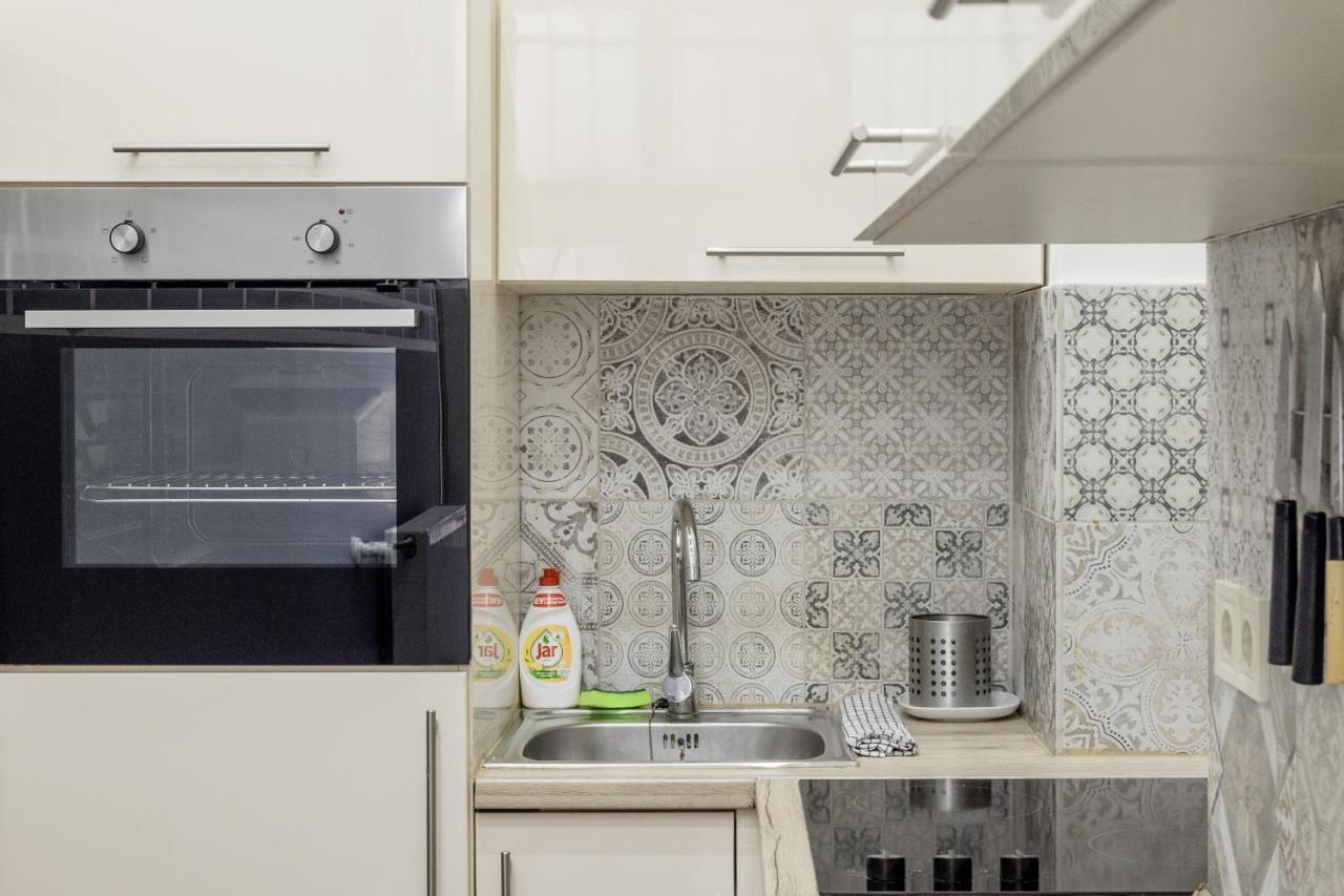 O Street 3 Bedroom Stylish Apartment Будапеща Екстериор снимка