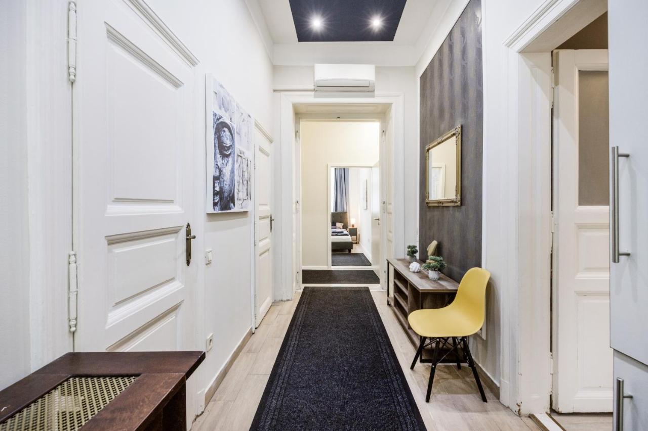 O Street 3 Bedroom Stylish Apartment Будапеща Екстериор снимка