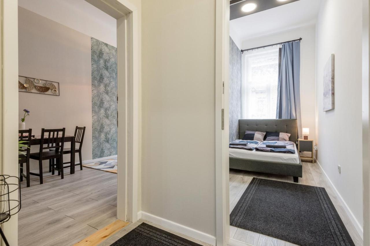 O Street 3 Bedroom Stylish Apartment Будапеща Екстериор снимка